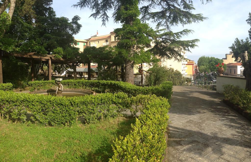Relais La Rupe Otel Sorrento Oda fotoğraf